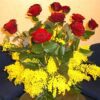 bouquet mimosa con 9 rose rosse